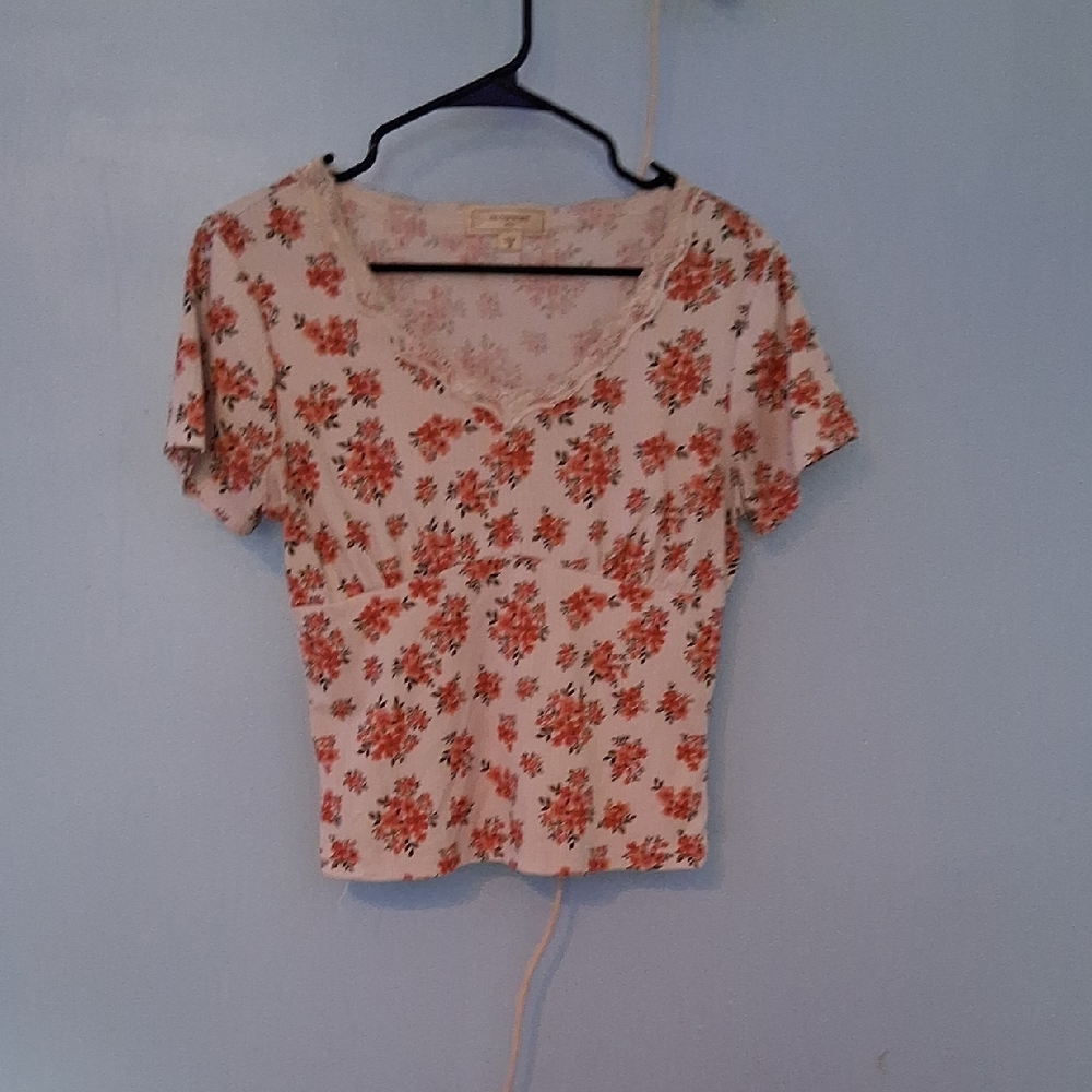 Cream and Orange Fitted Crop Blouse with Short Sleeves